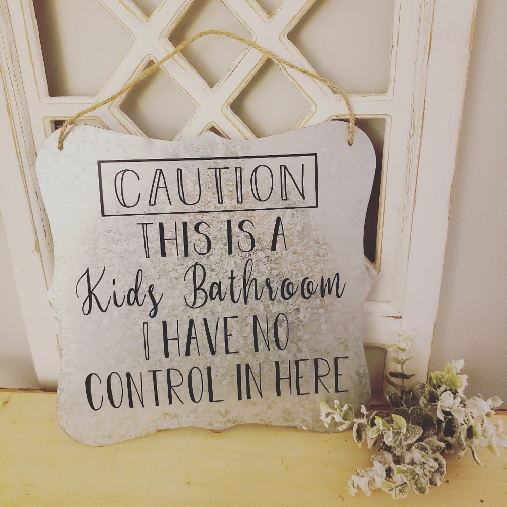 Caution this is a kids bathroom 😂